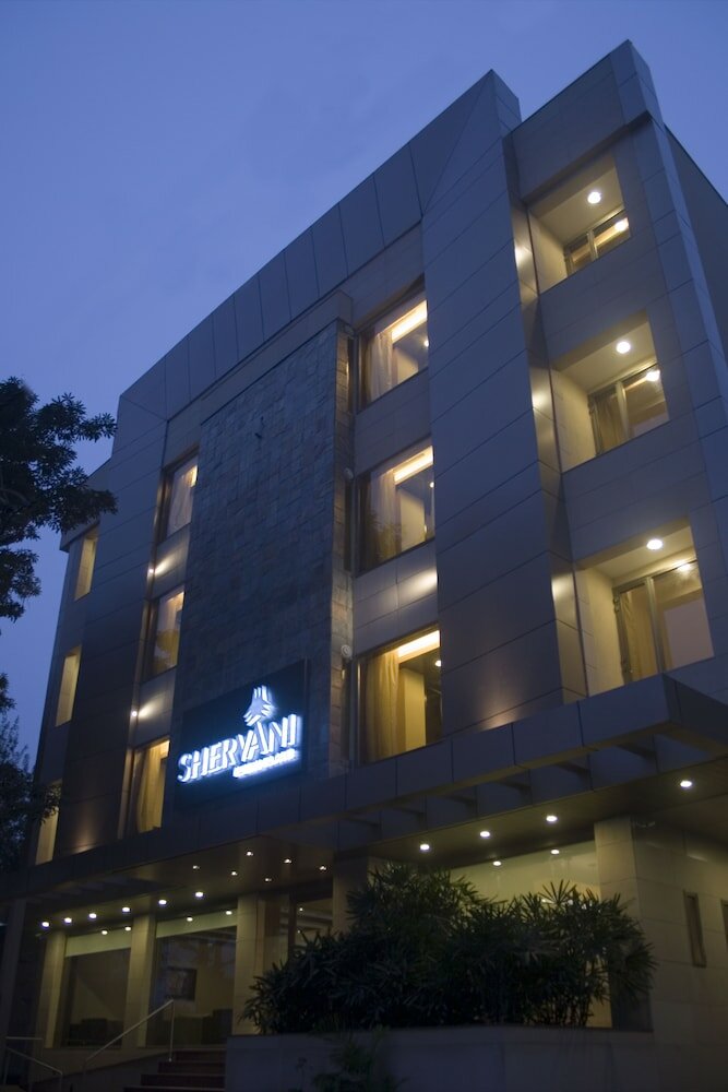 Фото Shervani Hotel Nehru Place