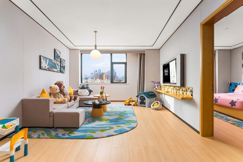 Фото Hilton Garden Inn Shenzhen Nanshan Avenue