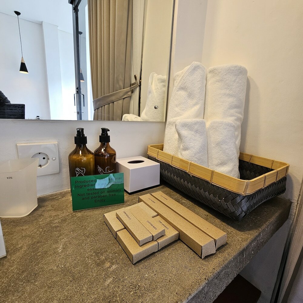 Фото Chandi Hotel