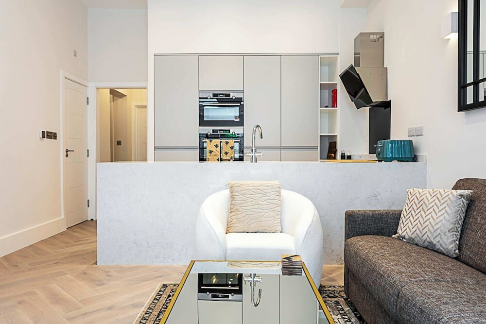 Фото Gorgeous Flat in the Heart of Acton