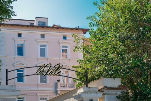 Гостиница Hotel La Ville в Риме