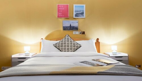 Гостиница The Southwick Sanctuary - Large & Modern 6bdr Home with Private Terrace в Лондоне