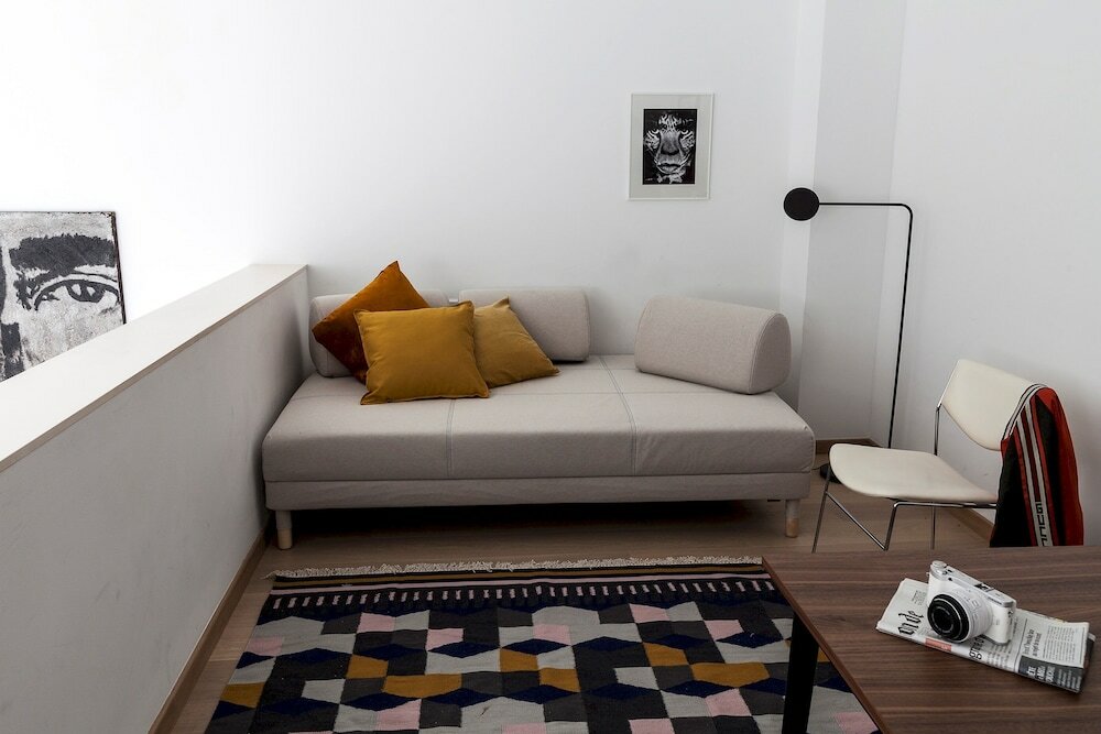 Фото Unit 5 - Trendy Smart Home Triplex Private Garden & Parking