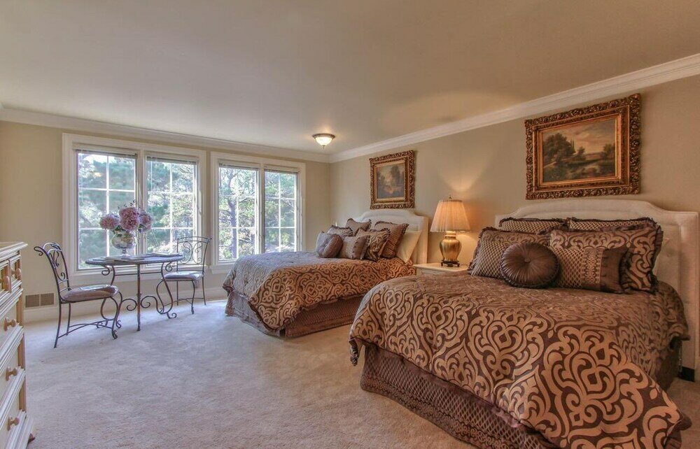 Фото Lx33: Luxury Vacation Villa On Pebble Beach With Pool