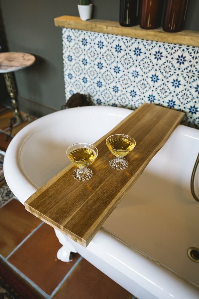 Фото The Frances Modern Inn