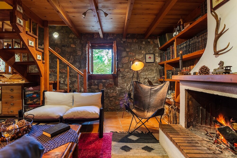 Фото Escape in the Forest, Cosy Chalet with Home Cinema