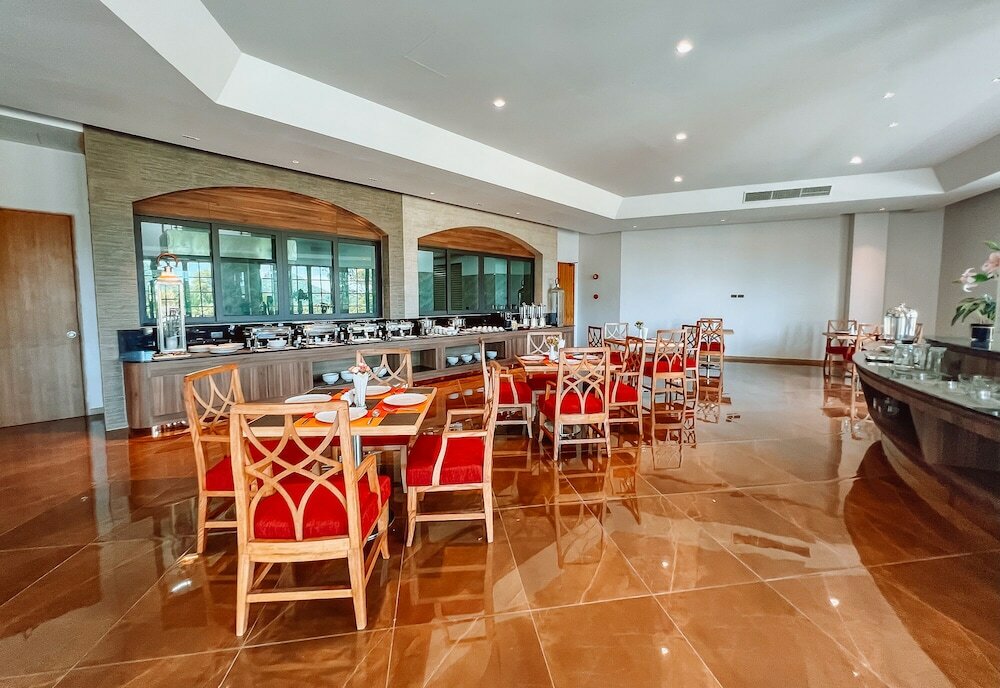 Фото Grand Lord Hotel& Residence