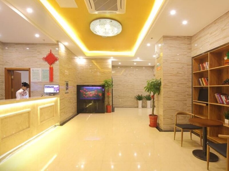 Гостиница GreenTree Inn Yancheng Yandu Bus Station Middle Daqing Road Express Hotel в Яньчэне