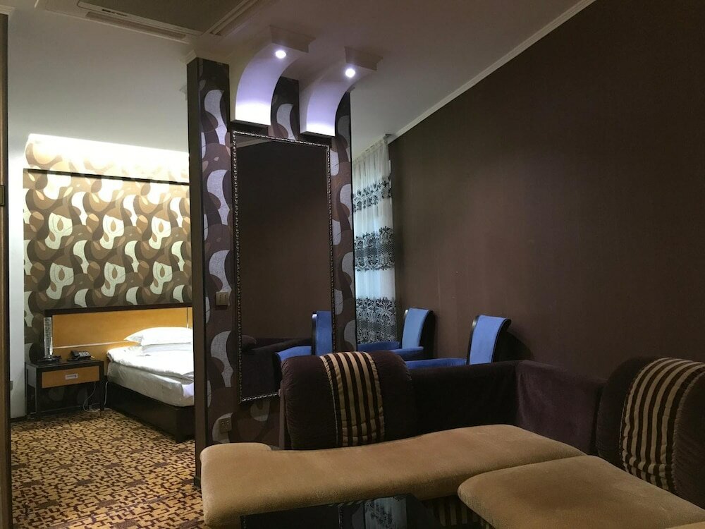 Фото Жибек Жолы