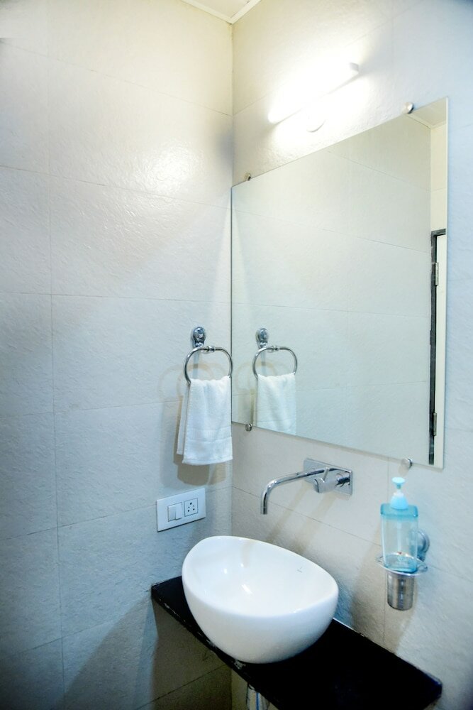 Фото Hotel Pushpak Satara