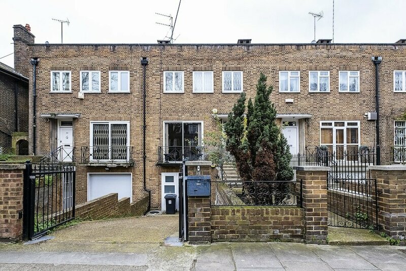 Гостиница The Porchester Gardens - Modern & Bright 4bdr With Garden and Parking в Лондоне