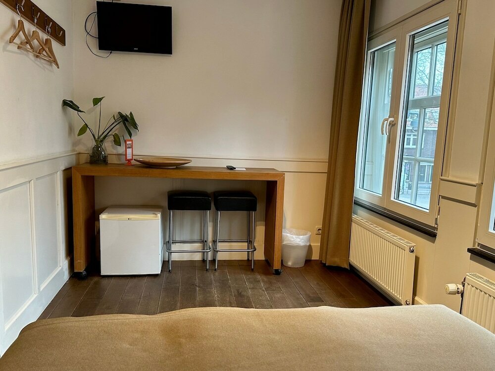 Фото Long John’s Hotel