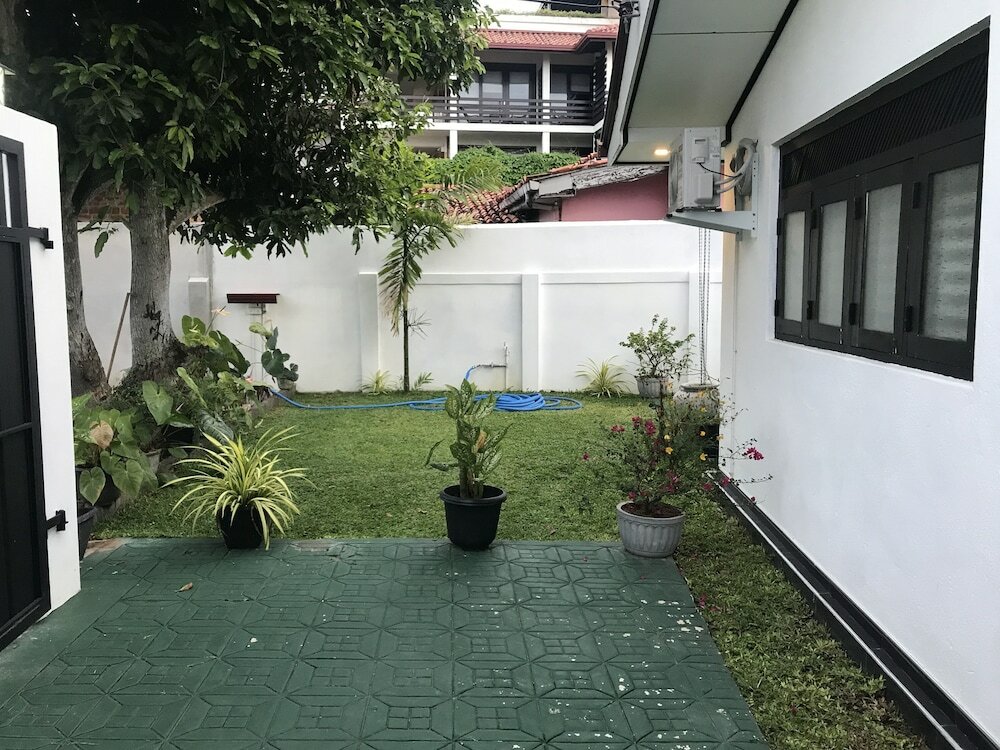 Фото Aiden Court