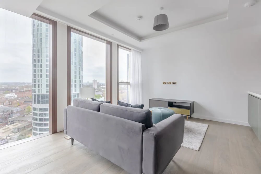 Фото Luxurious 1bd Flat by the River - Vauxhall
