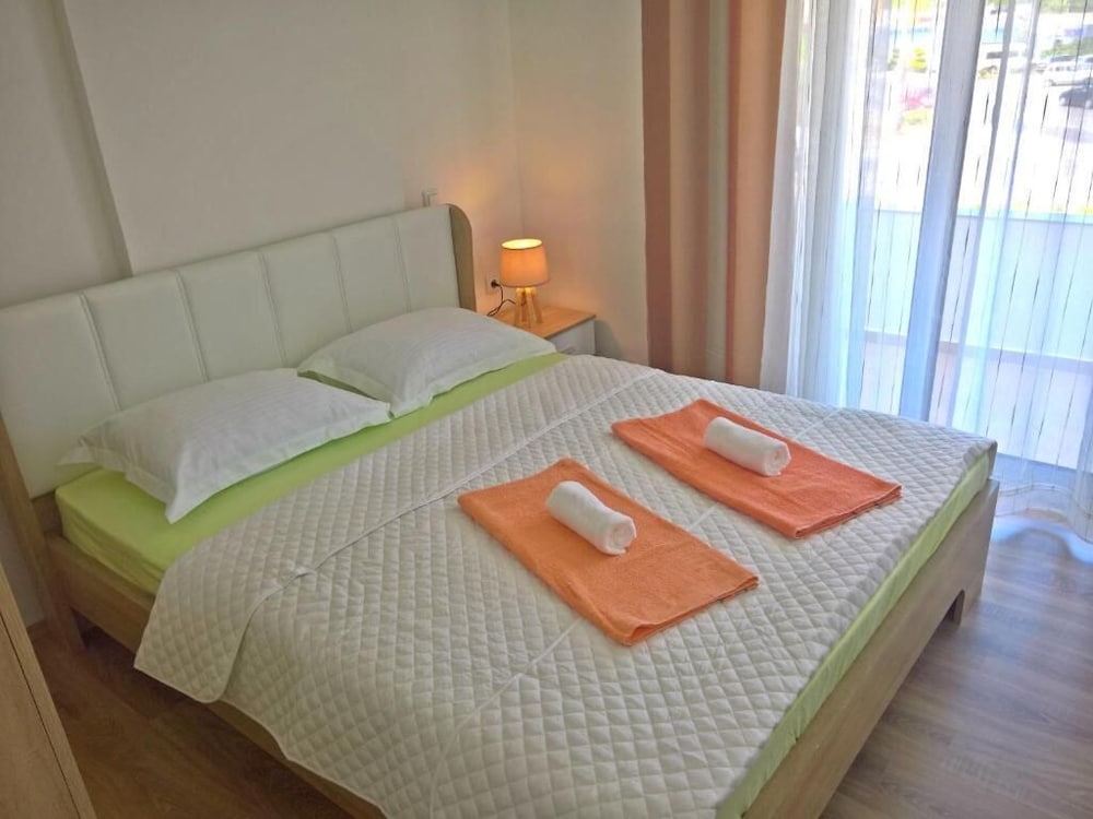 Фото La Porta Apartments