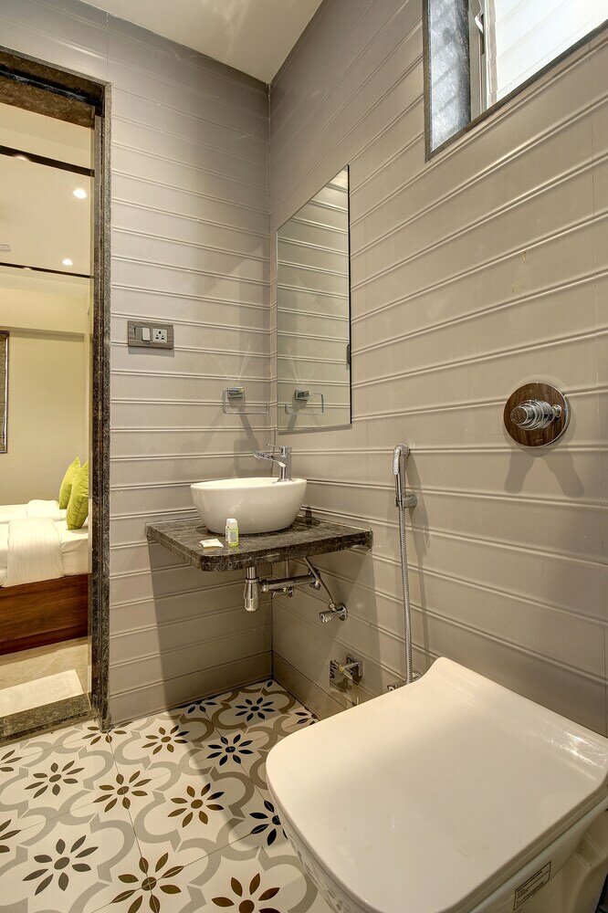 Фото StayBird - Fortune House Business Hotel