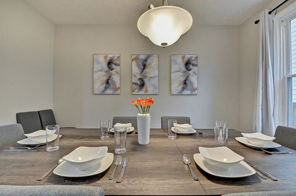 Фото Spacious 6br/3ba House w Parking! Sleeps 20!