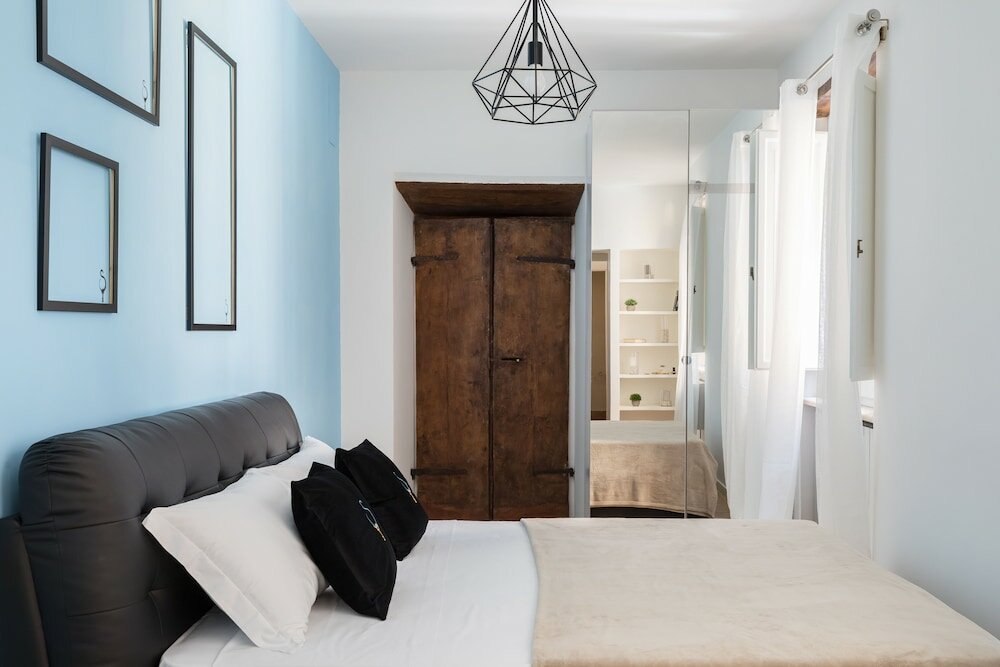 Фото A World Aparts - 13 T. Argentina