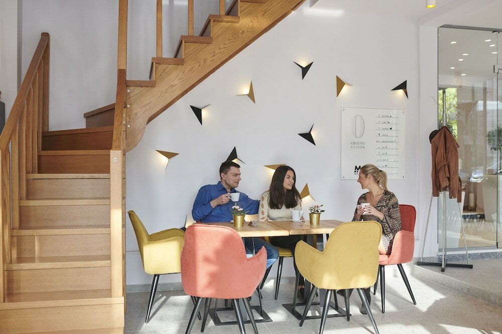 Фото Meni Apartments Hotel