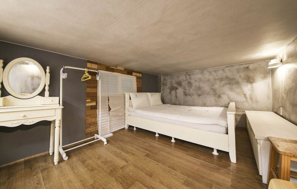 Фото Backpackers in Yeosu - Hostel