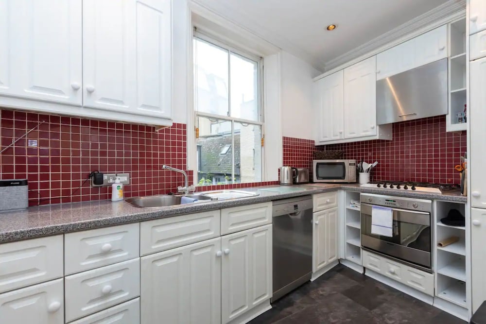 Фото 2 Bedroom 2 Bathroom Victorian Maisonette in Barbican