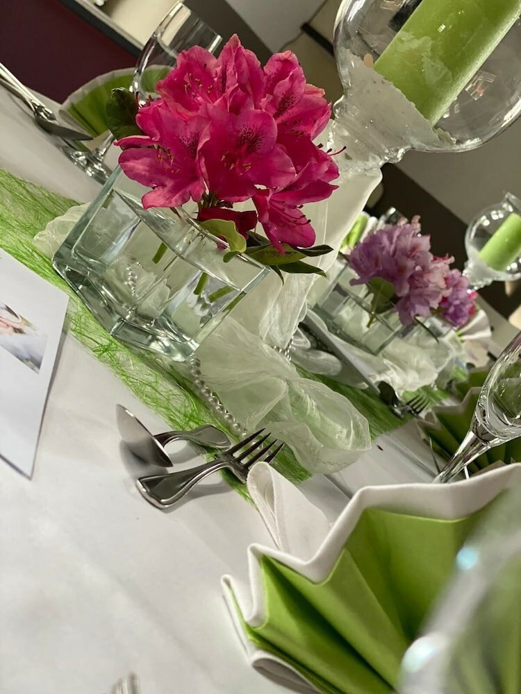 Фото Hotel und Restaurant Hainberg Ug