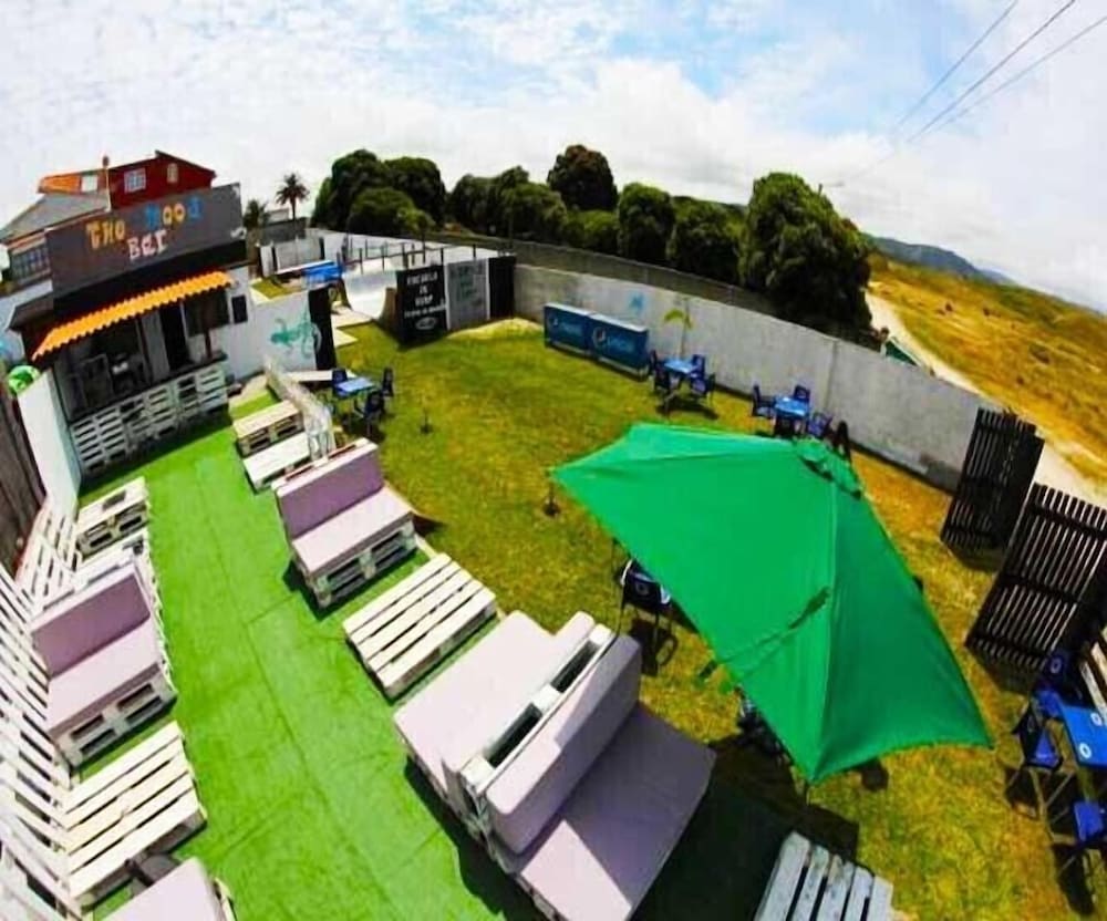 Фото Escuela de Surf y Hostel Baldaio