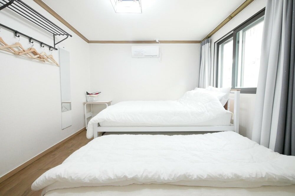 Фото Liz's House - Hostel