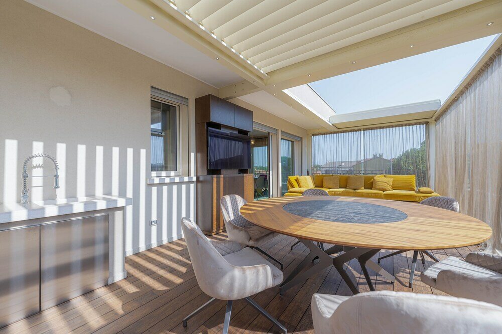 Фото Luxury Venice Penthouse