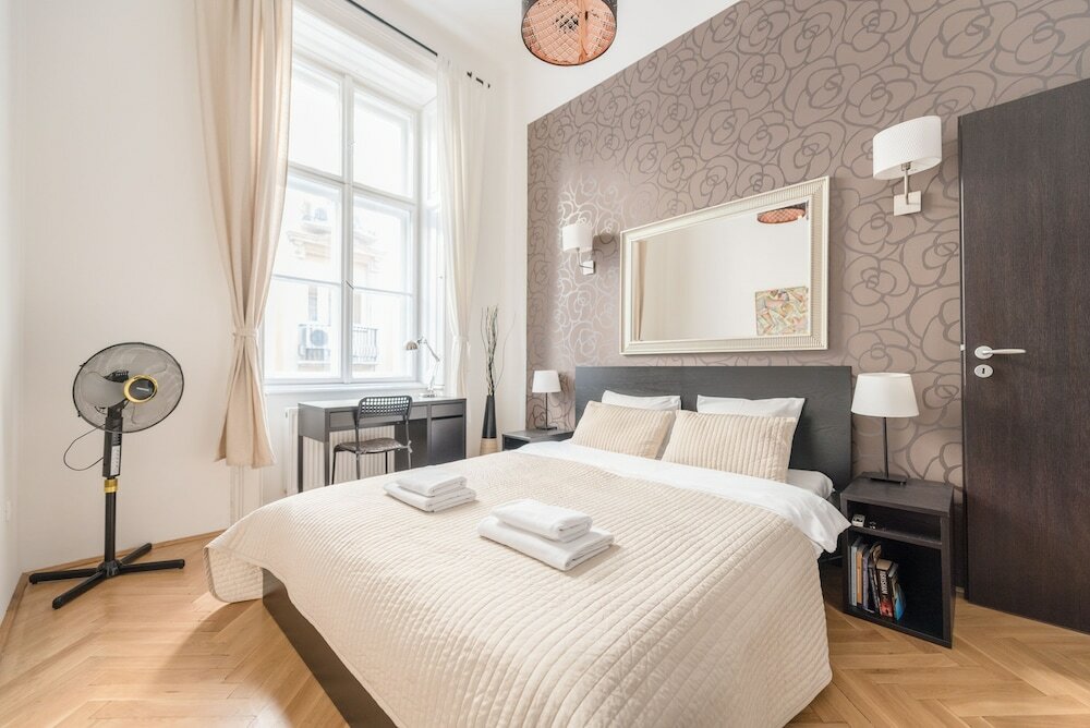 Фото Venus Apartments - Dohány street I