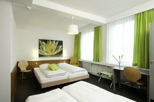 Внешний вид отеля Hotel Goldener Stern - contactless check-in в Люцерне, фото 2