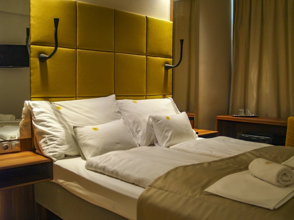 Фото Világos Hotel Balatonvilágos