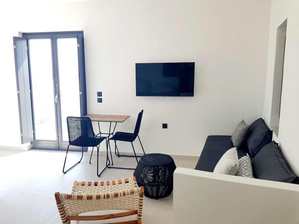 Фото MyLithos Suites