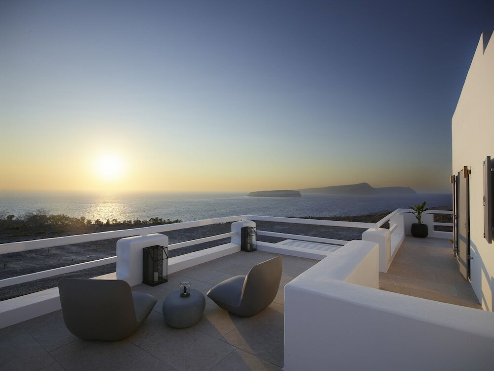 Фото Absolute Paradise Santorini- Adults Only