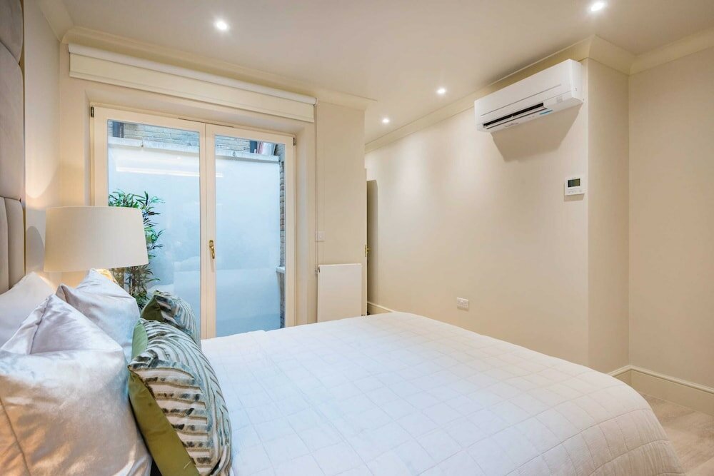 Фото Marble Arch Suite 2-hosted by Sweetstay