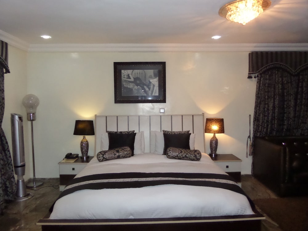 Фото Islanders lounge limited