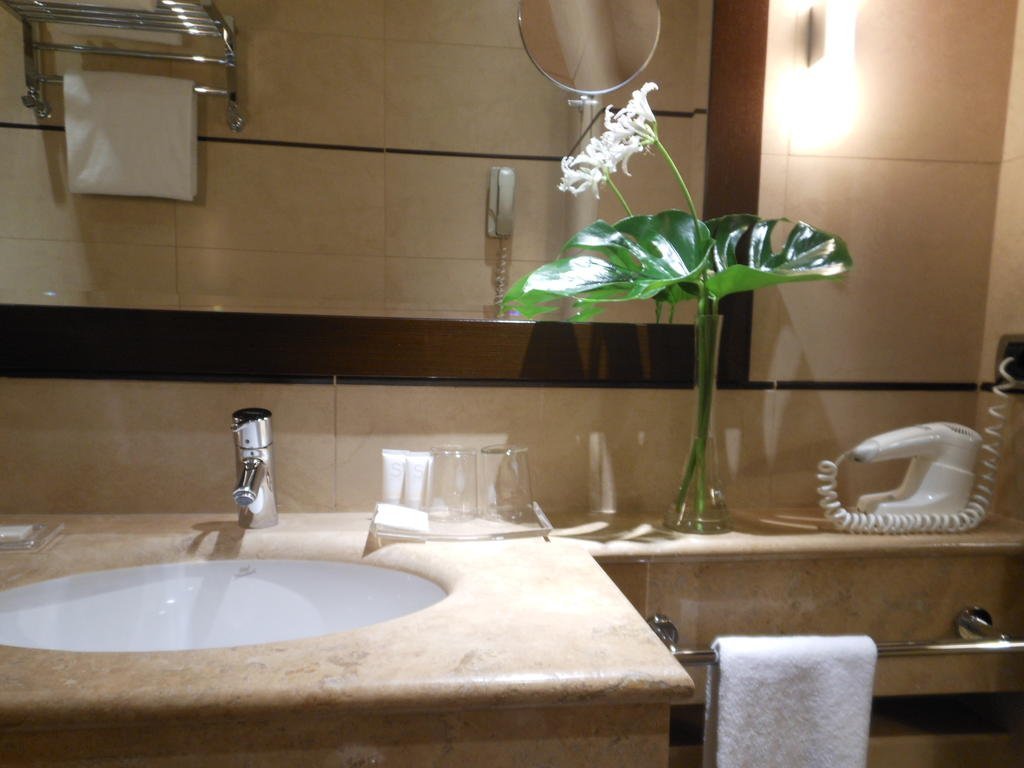 Фото Starhotels Tourist