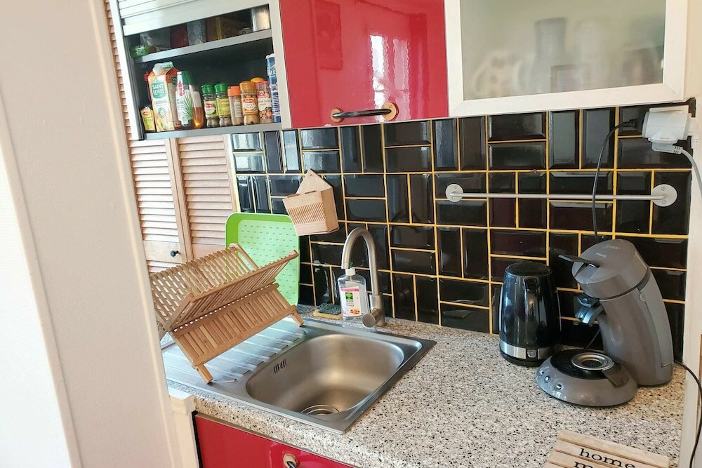 Фото Bright & Cosy One-bed Apartment