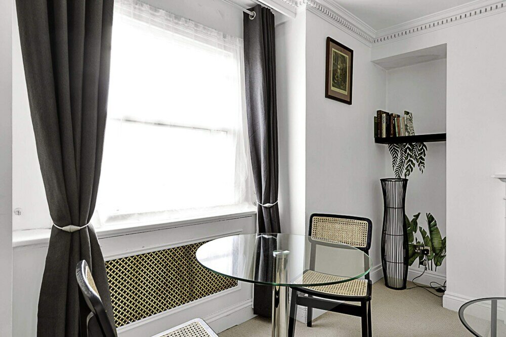Фото Beautiful Two Bed Abode Near Chelsea