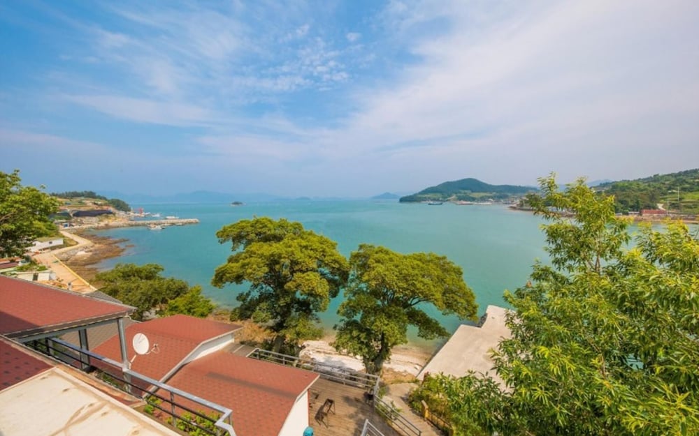 Фото Yeosu Yewon Healing Pension