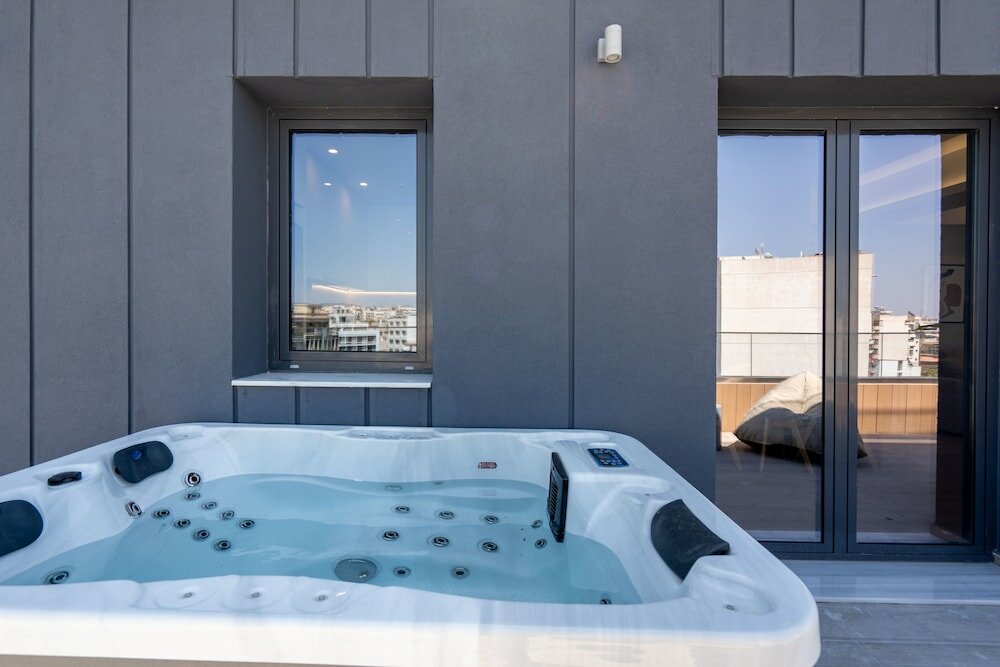 Фото The Edge - Luxury Residences