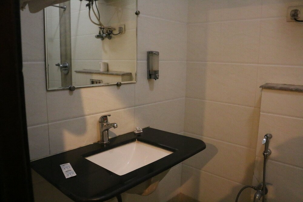 Фото Airport Hotel Delhi Aerocity Inn