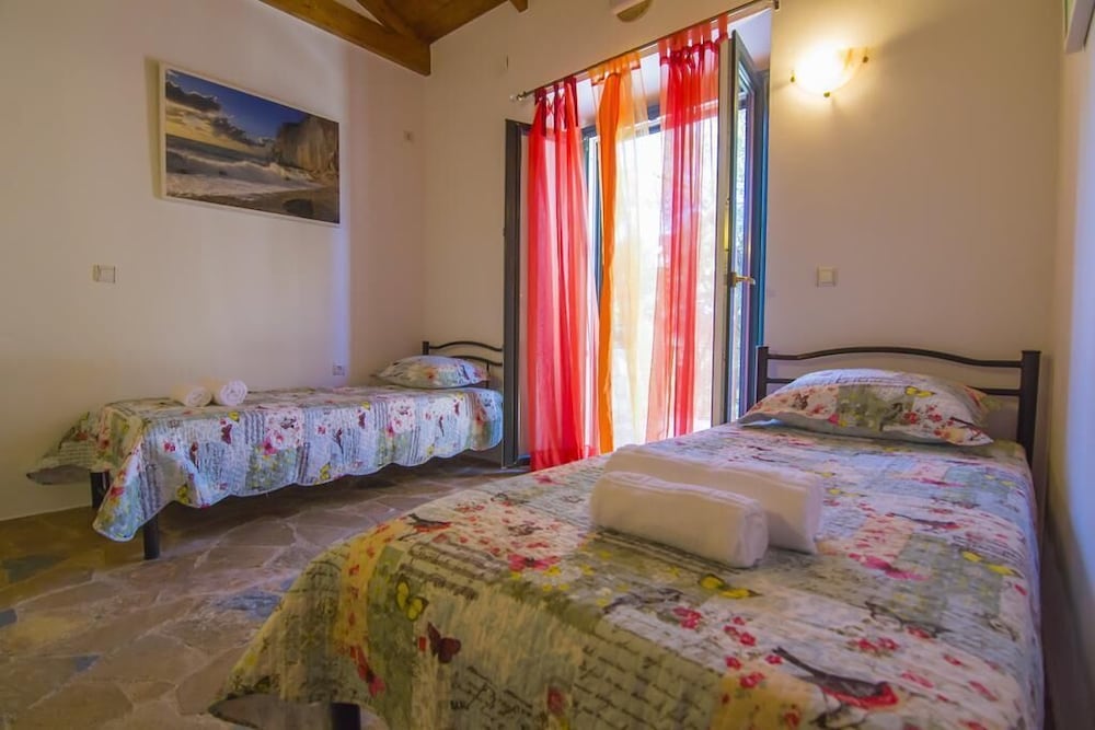 Фото Su La Strata house by CorfuEscapes