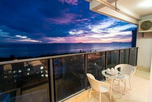 Гостиница Sanya Sea View Holiday Apartment