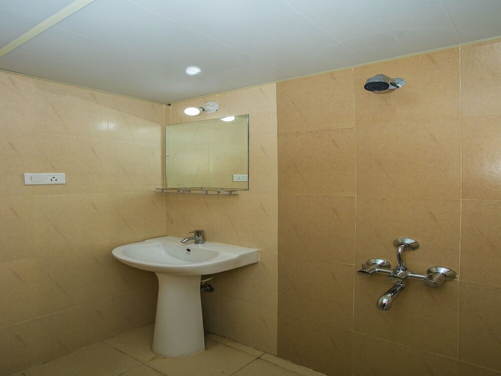 Фото Oyo 23070 Ocean View Associates