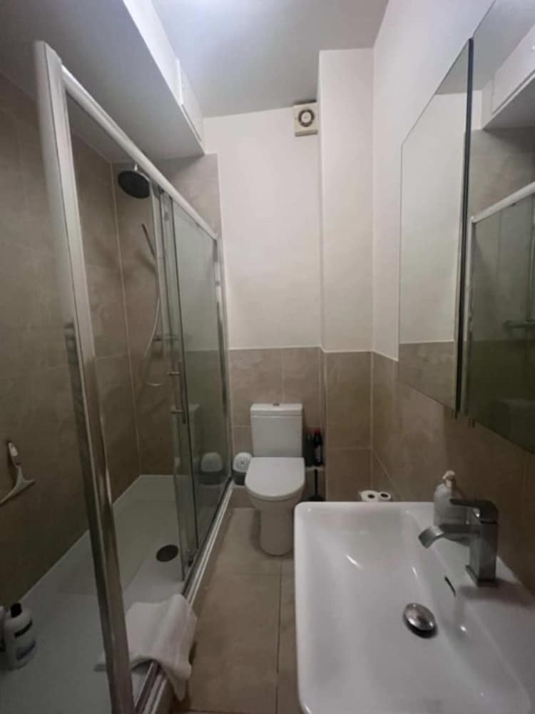 Фото Peaceful 1 Bedroom Flat Near Highbury and Islington