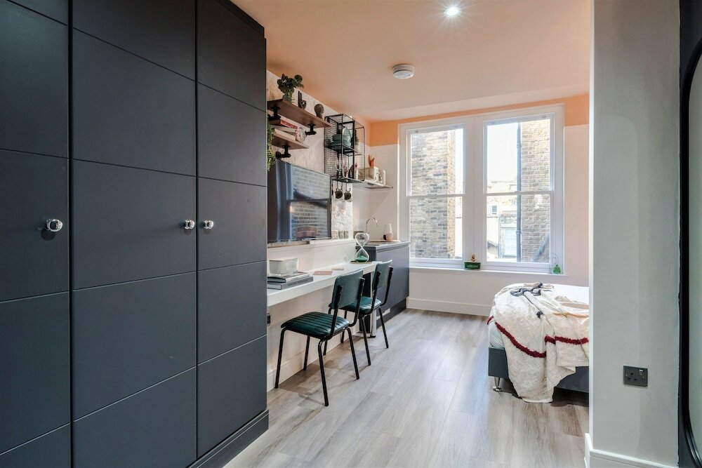 Фото Your Apartment i Brixton