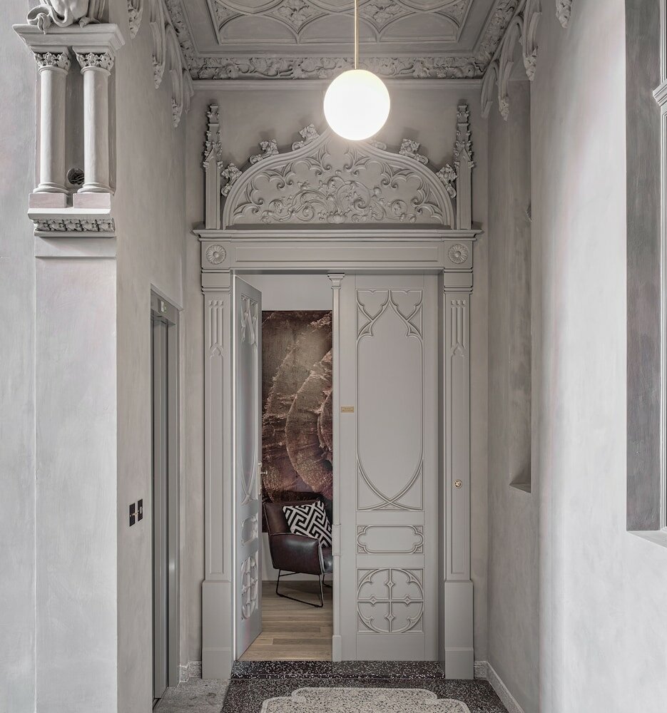 Фото Mn6 Luxury Suites by Adrez Living