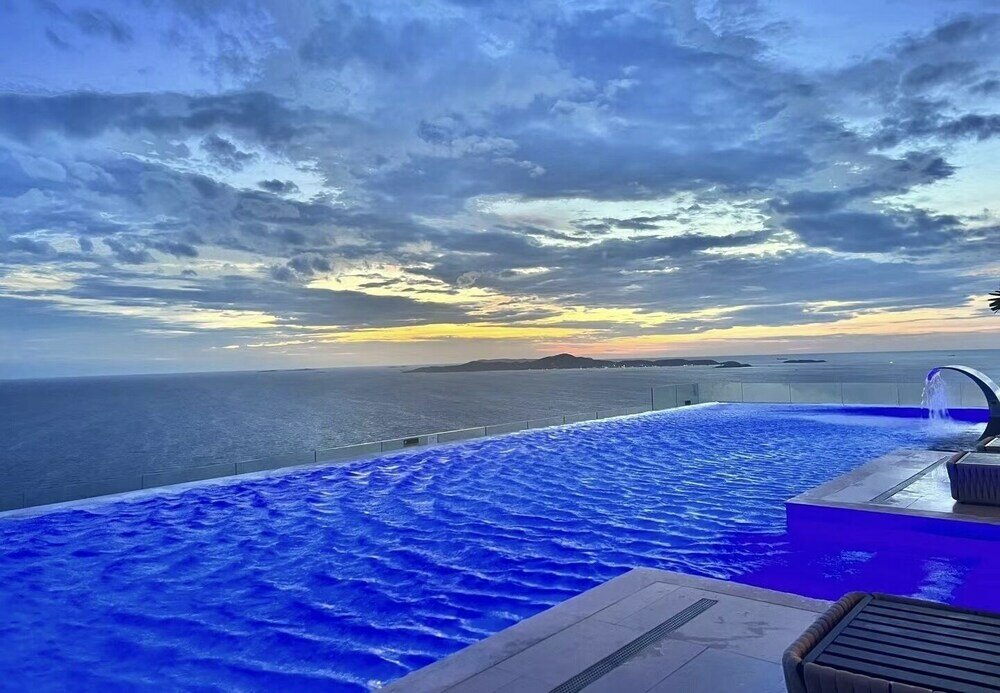 Фото Copacabana Jomtien Beach Condo