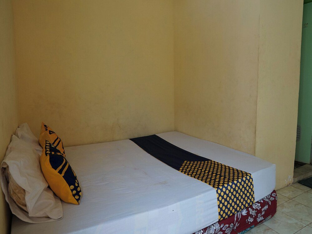 Фото Spot On 92666 Rumah Kos Arafah Syariah